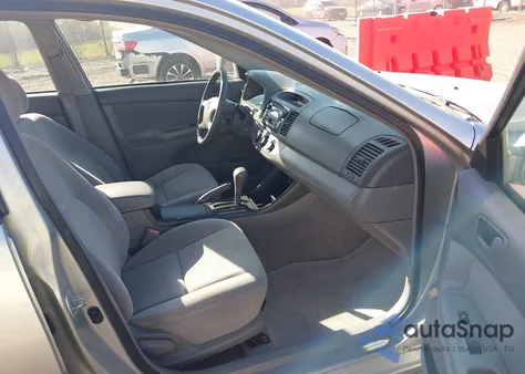 2003 Toyota Camry Le из США, поврежденный, VIN 4T1BE32K83U132815